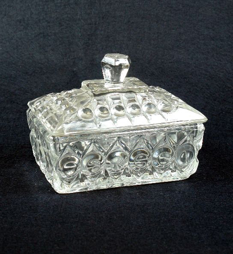 Butter dish with lid 'Empress' pattern [design no.5234]. [Click here to open image in popup]